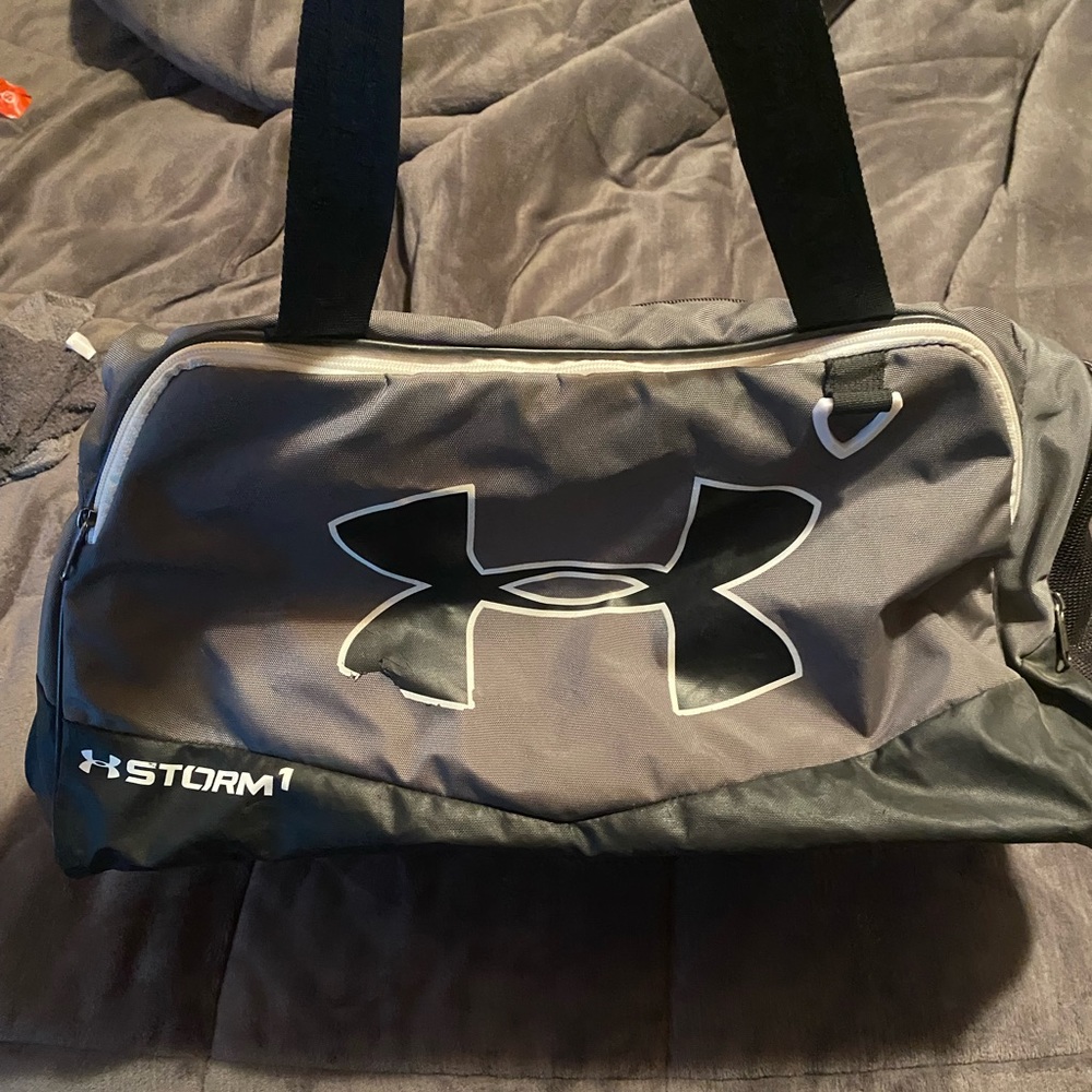 Under Armour Duffle Bag!!!